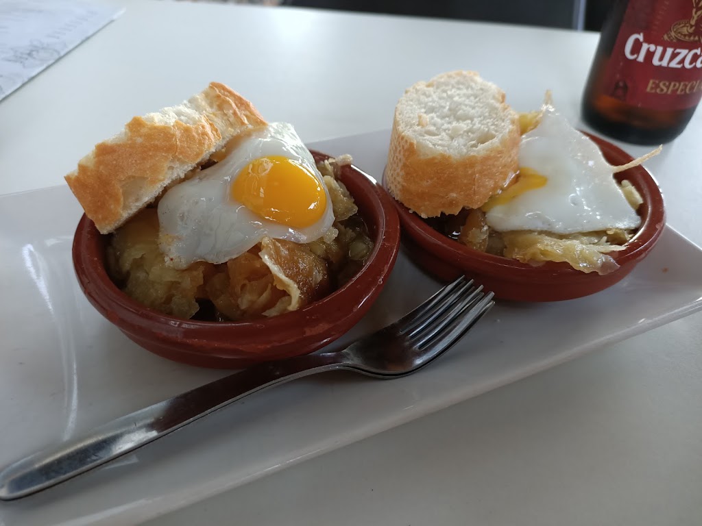 Cafeteria Taperia el Mirador — Comida y bebida
