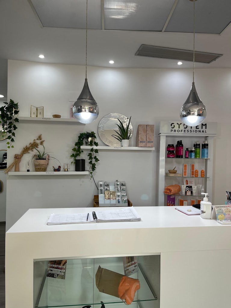PERRUQUERIA SALOU- AZAHARA GIJON — Del propietario