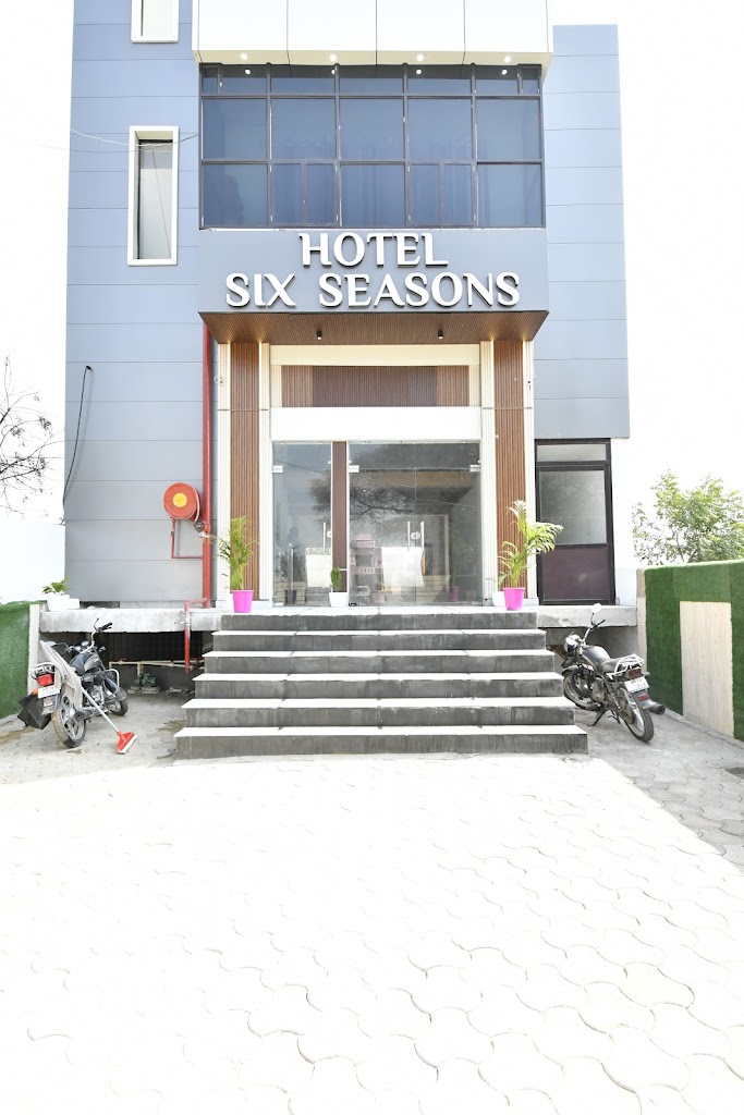 Hotel Six Seasons Banquet