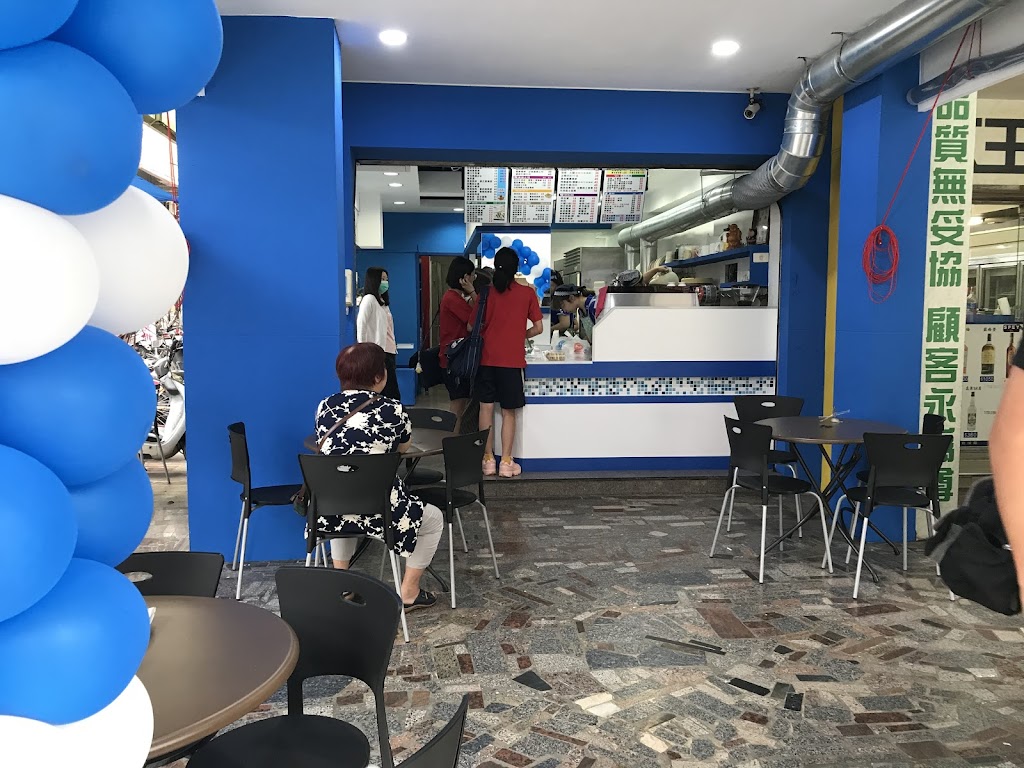 唯克咖啡輕食-員林中正店 的照片