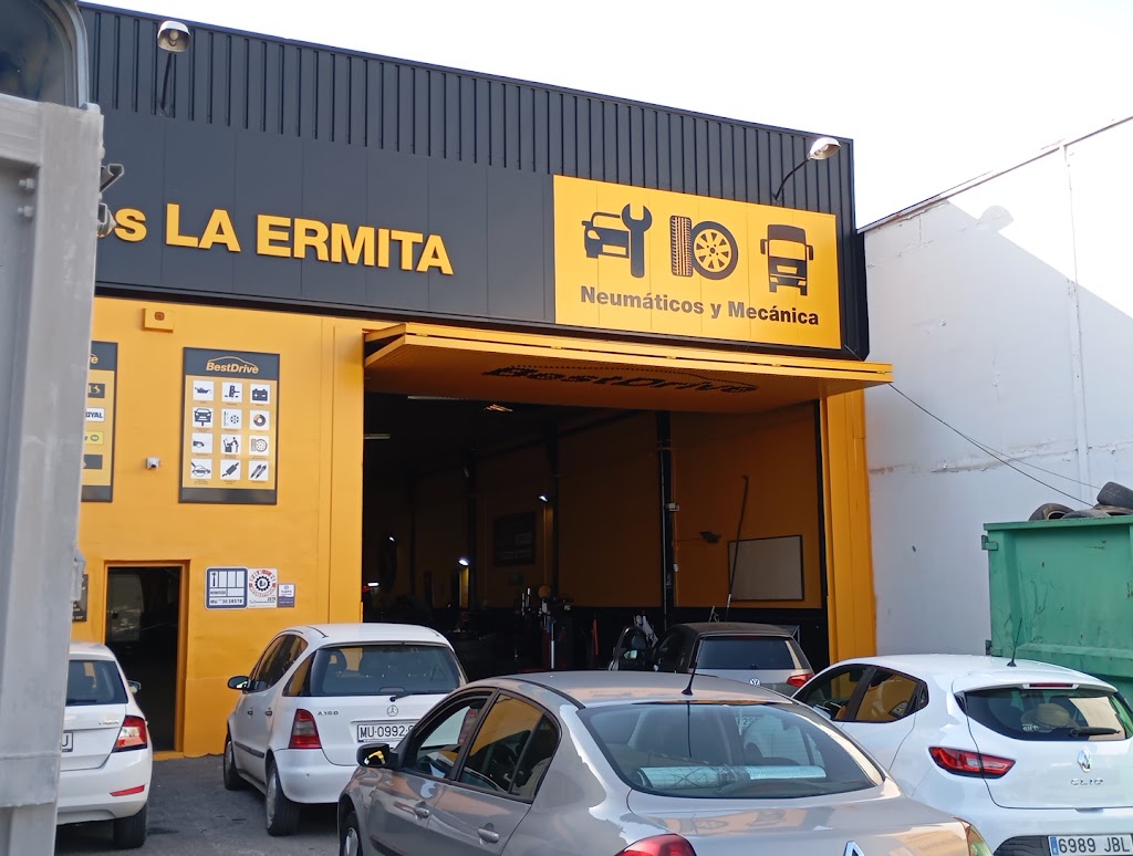 BestDrive Neumaticos La Ermita — Exterior