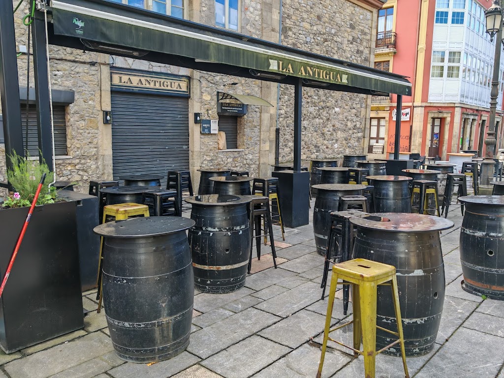 La Antigua Casa de Vinos