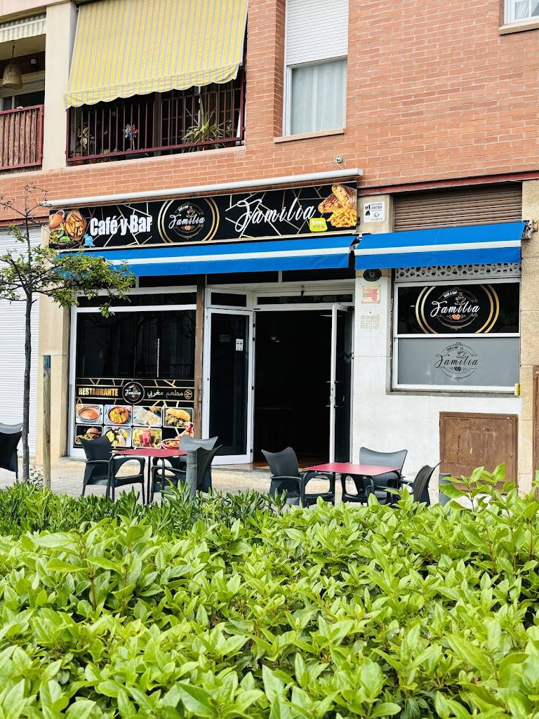 Bar Cafe " familia "