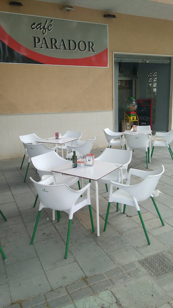 Cafe Parador — Ambiente