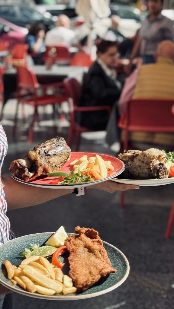 Restaurante Alingui Centro — Comida y bebida
