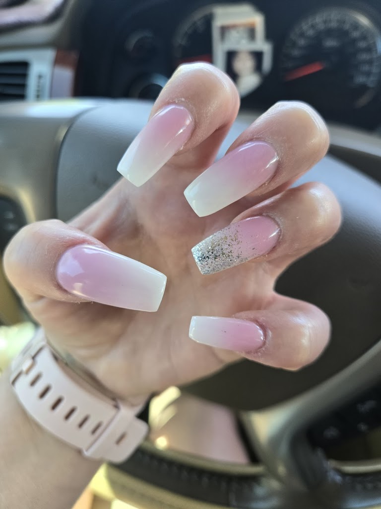 Pretty Q Nails and Spa Main Image