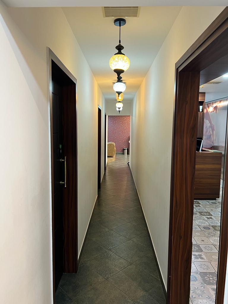 Squirr Salon And Spa Edappal