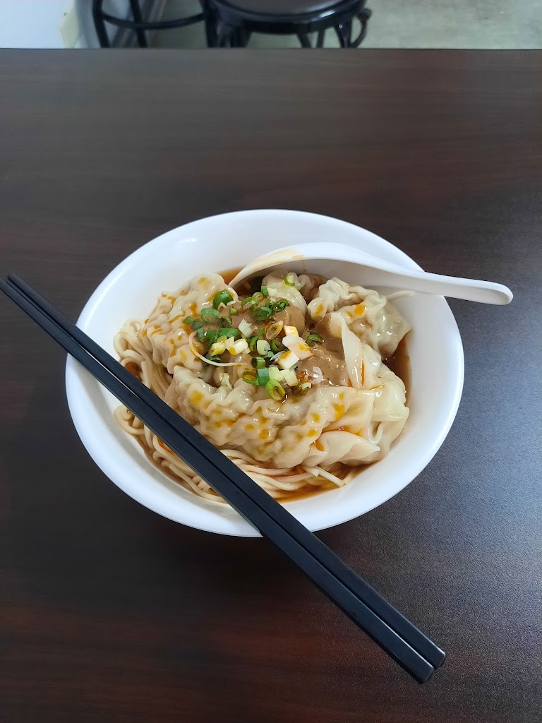 景豪麵食炒手餛飩或中式麵食餛飩炒手 的照片