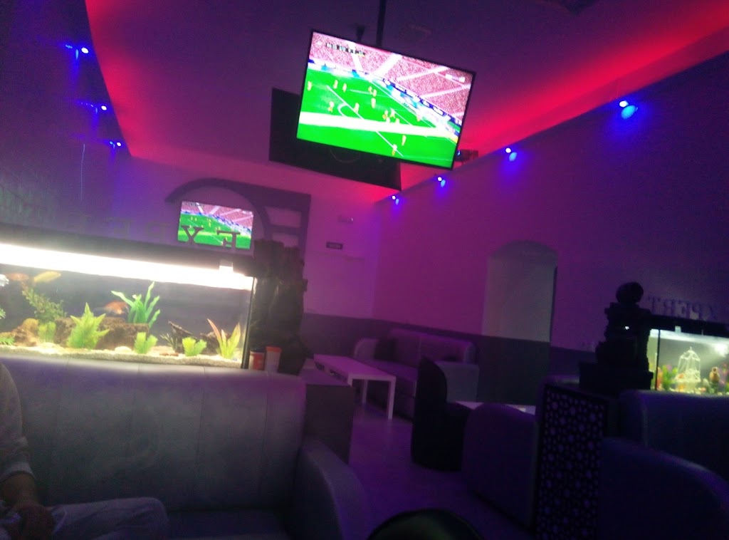 Cleopatra Lounge Bar — Ambiente