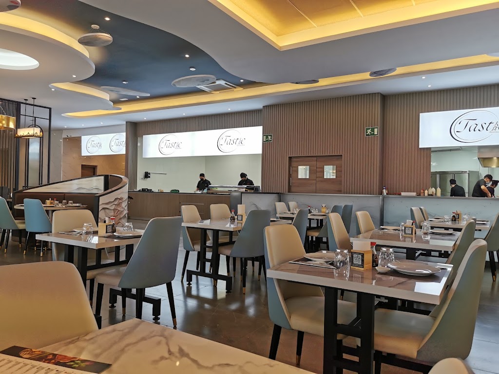 Taste Restaurant Asiatic
