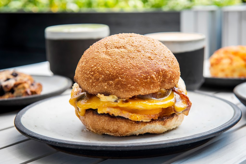 Breakfast sandwich