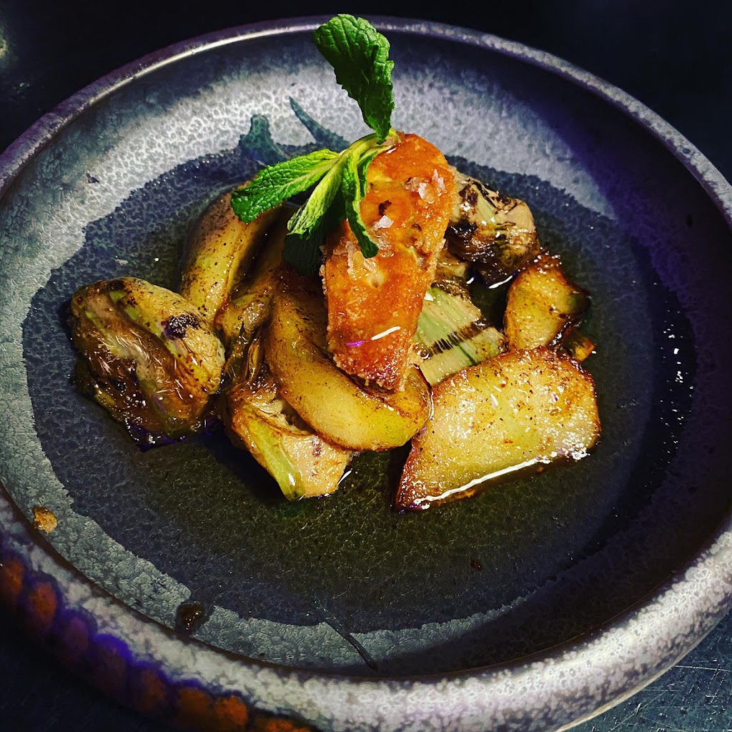 Cosmo Taberna & Wines — Comida y bebida