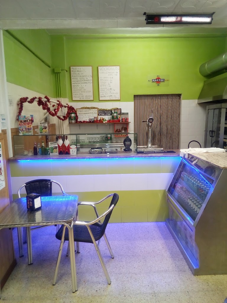 POLLOS 33 — Ambiente