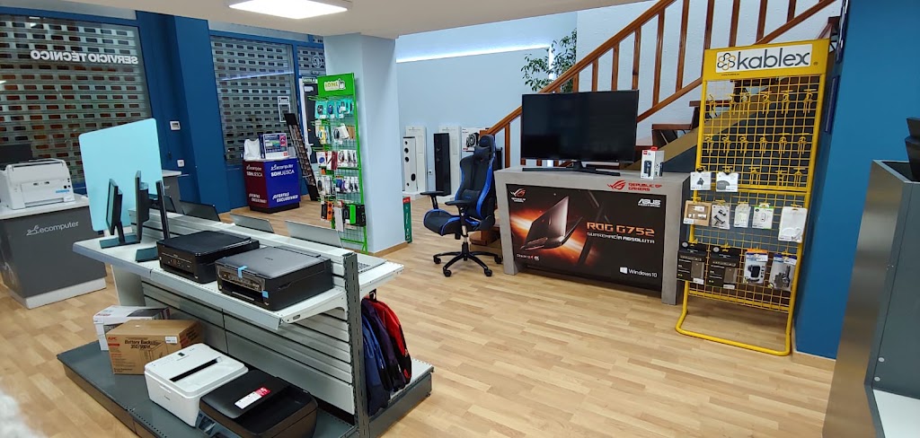 Ecomputer Monzon — Interior