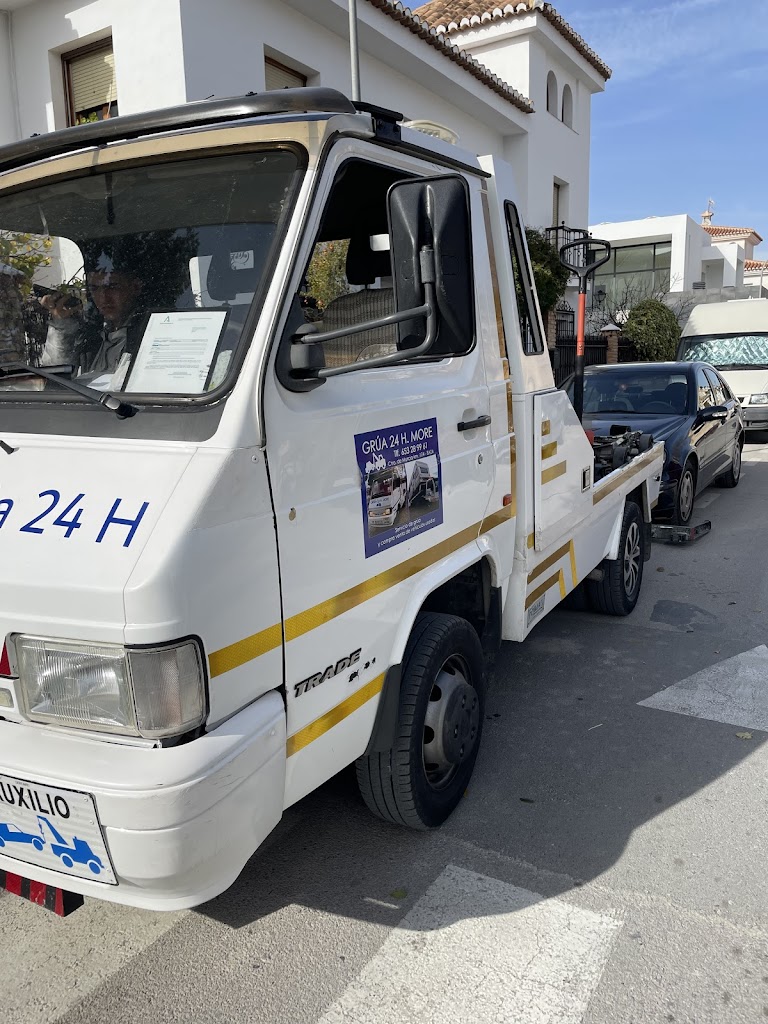 Gruas More Baza - 24 Horas