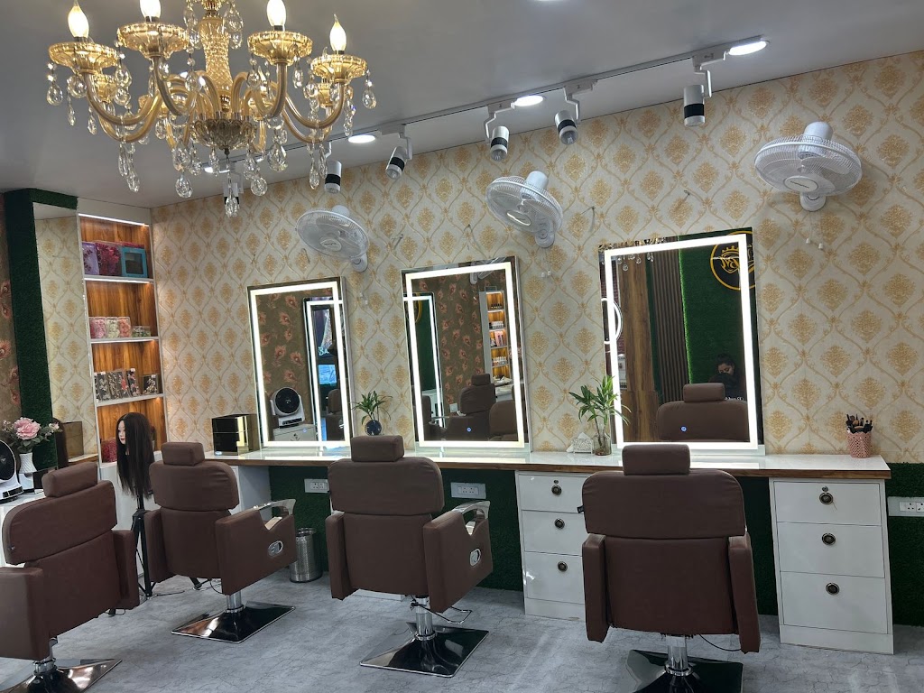 Barkha Makeover Salon Academy