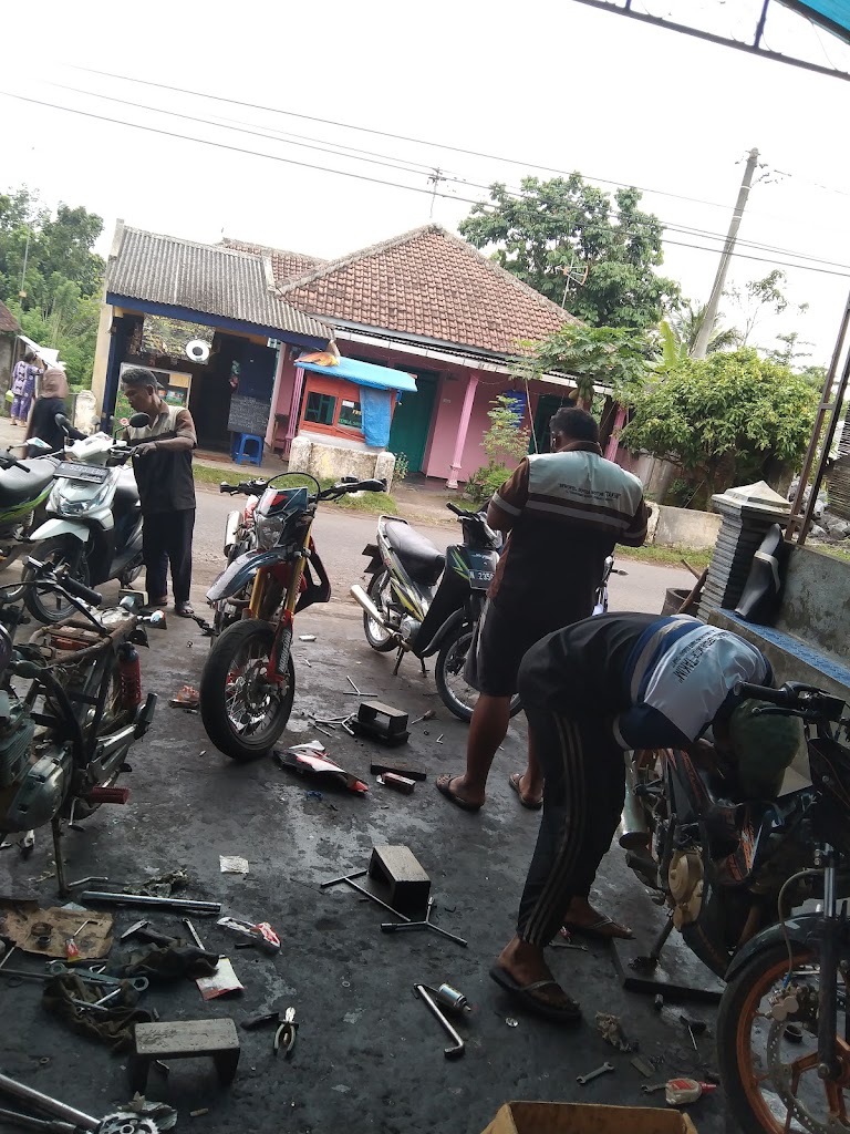 BENGKEL TAKIM (SEPEDA MOTOR)
