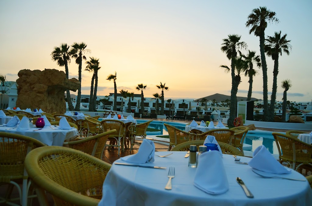 Maitai Restaurant at Lido — Todas