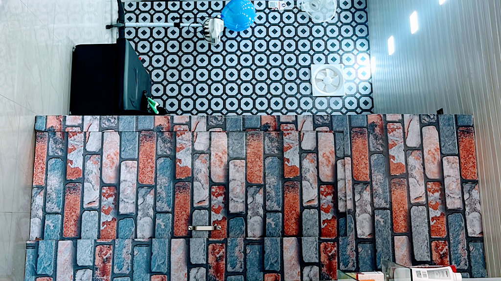 B Moon Beauty Salon Institute