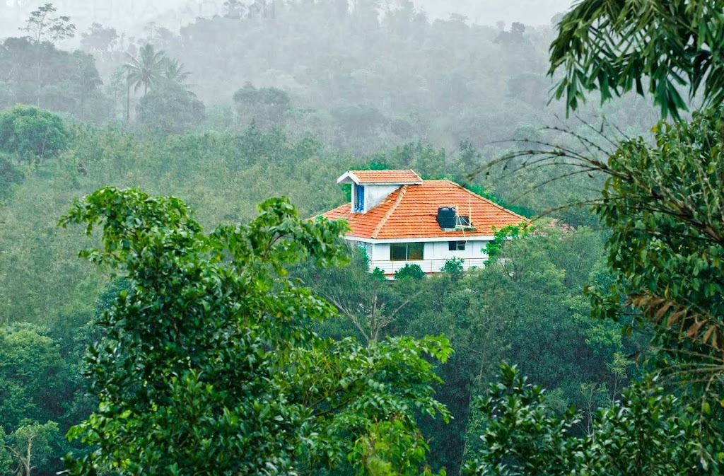 Cloud Alley Homestay Amba Bhavani Estate
