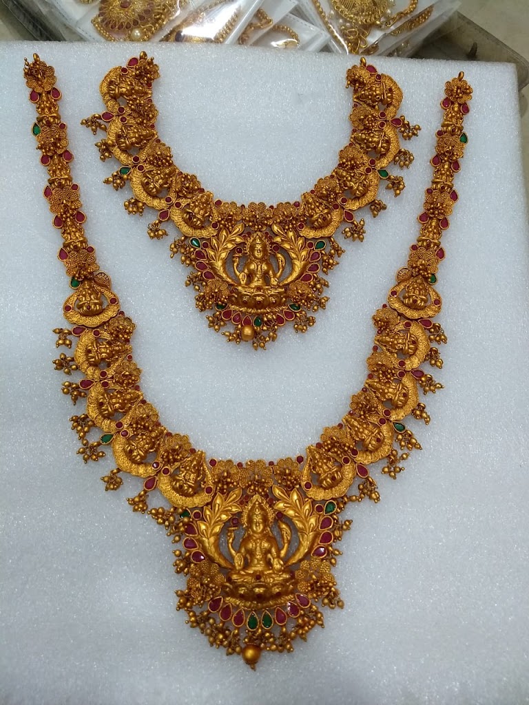 Sri Mythili Beauty Parlour