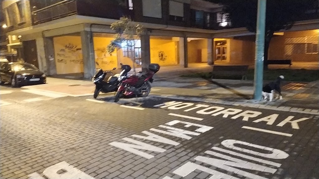 Parking motos