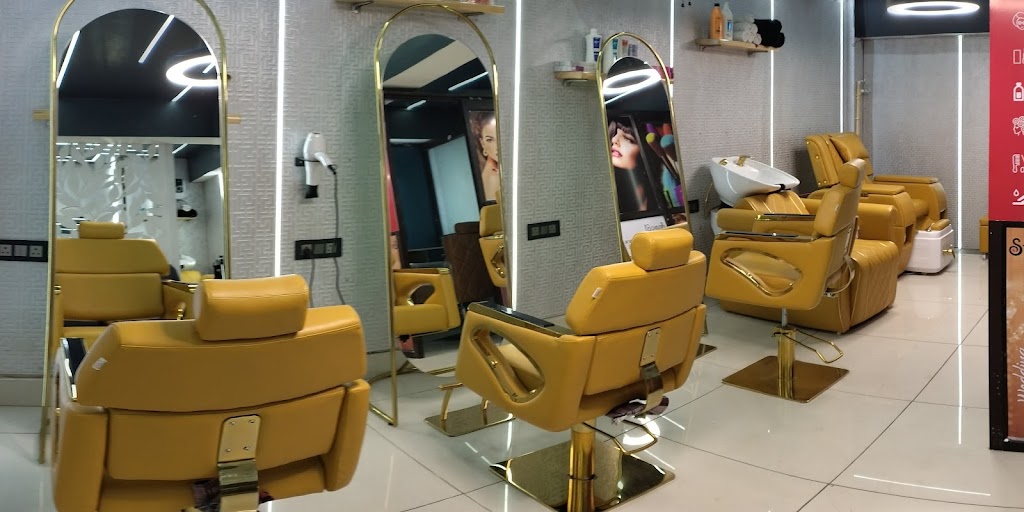 Studio 81 Unisex Salon