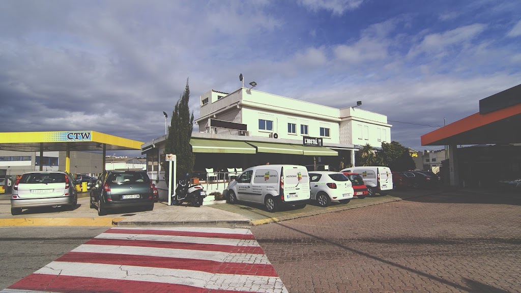 L'Hostal Restaurant - CTW Services — Del propietario