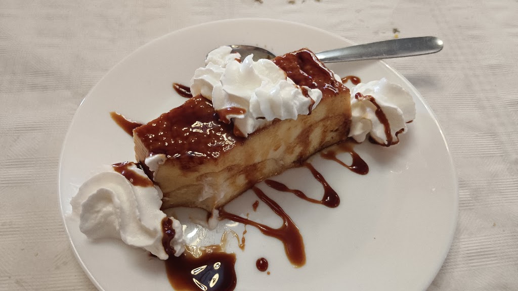 Meson Leo — Flan