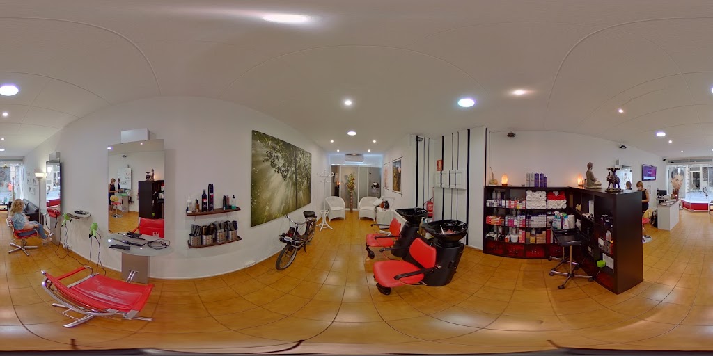 Pelos Locos, Pels Bojos — Interior