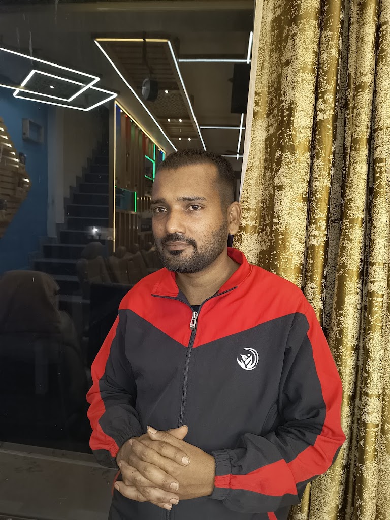 Bhola And Bhura Hair Saloon