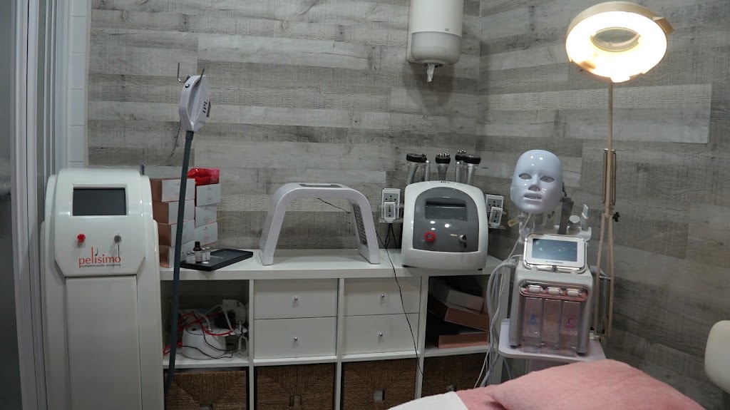 Peluqueria y Estetica Assessoria D'Imatge — Interior