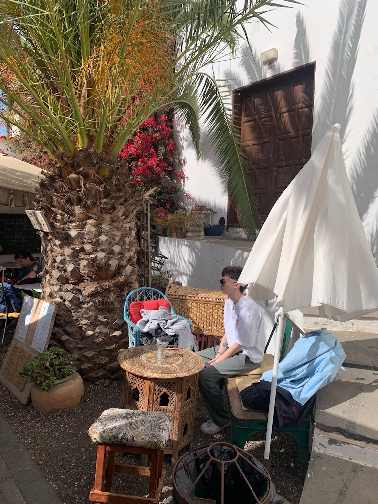 Creperia - Tapas - Vinos - Cokteles - Cervezas - Cafeteria