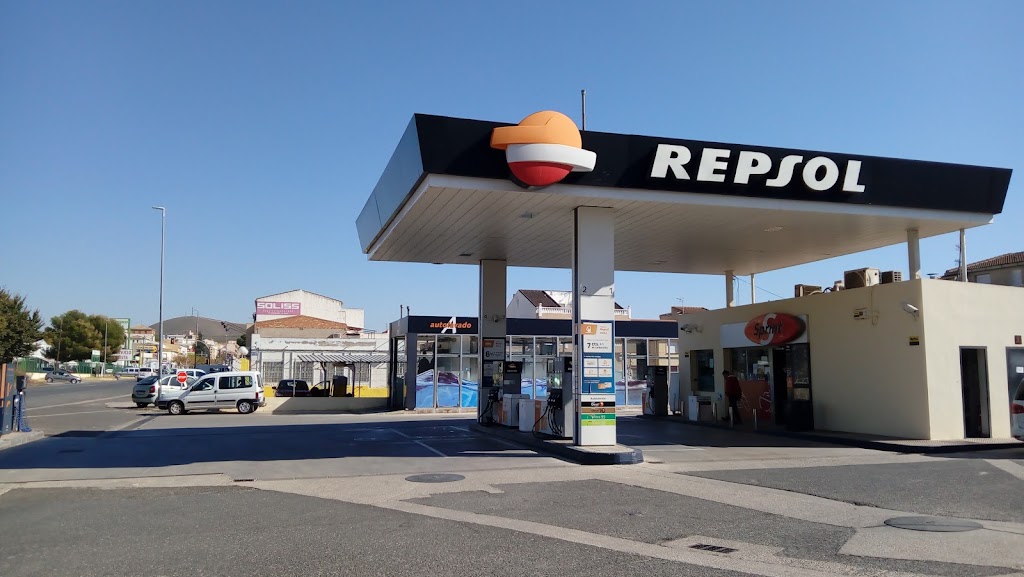Estacion de Servicio Repsol — Exterior