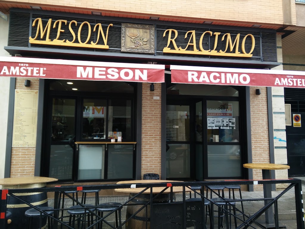 Meson Racimo