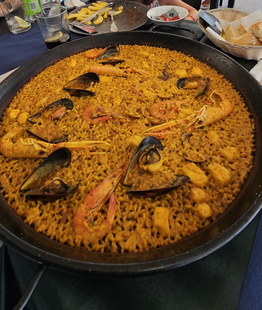 Restaurante La Cana Puerto de Mazarron — Paella