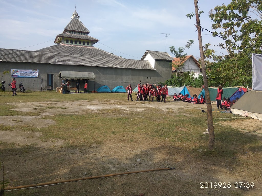 Bumi Perkemahan Dan Lapangan Serbaguna Silowo