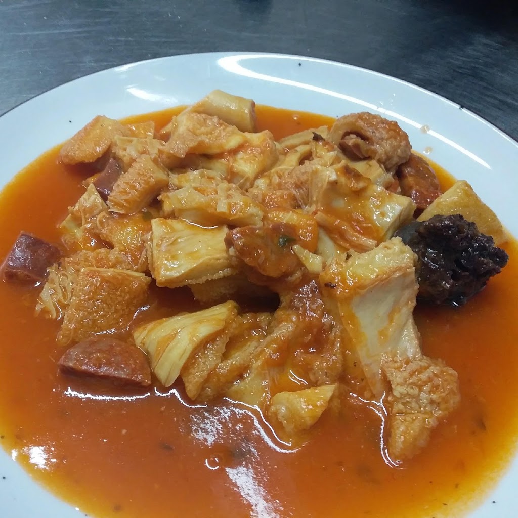 Bar La Cantonada — Comida y bebida