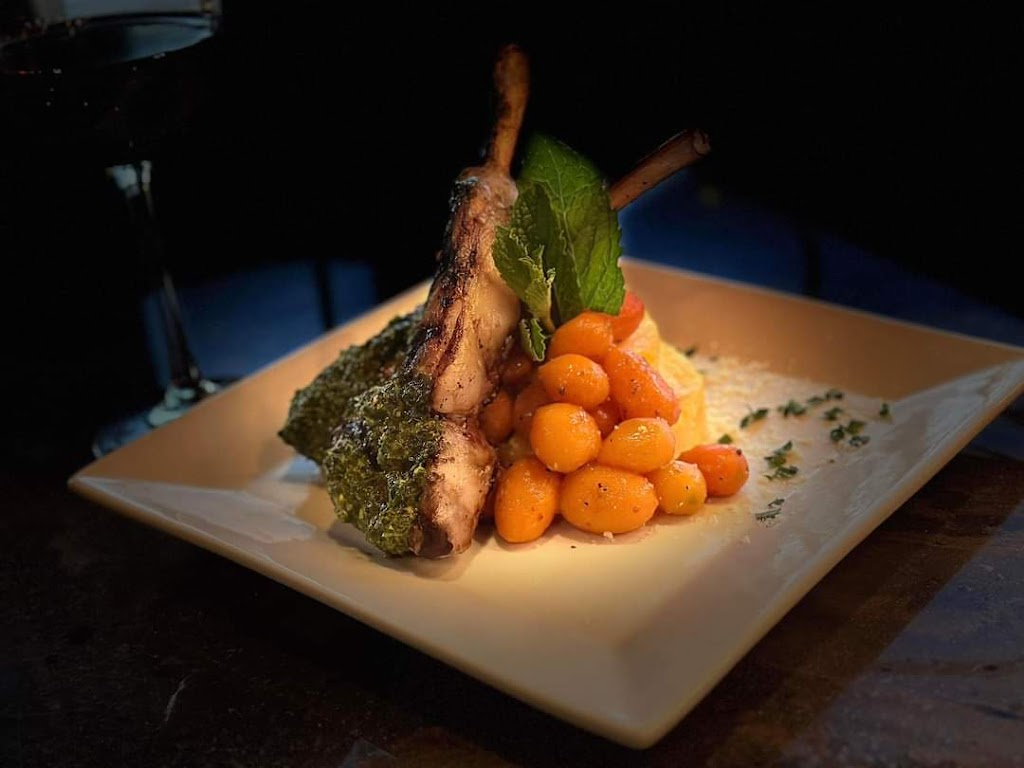  Bryant's On The Round