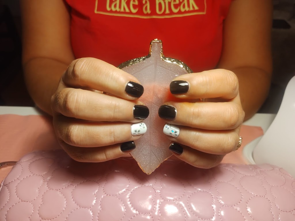 Andrea Pilon Beauty Concept — Manicura
