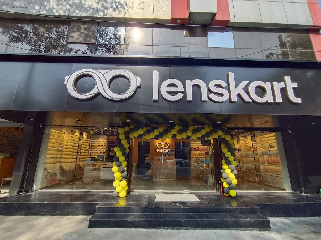 Lenskart Com At Mungeli Naka Bilaspur