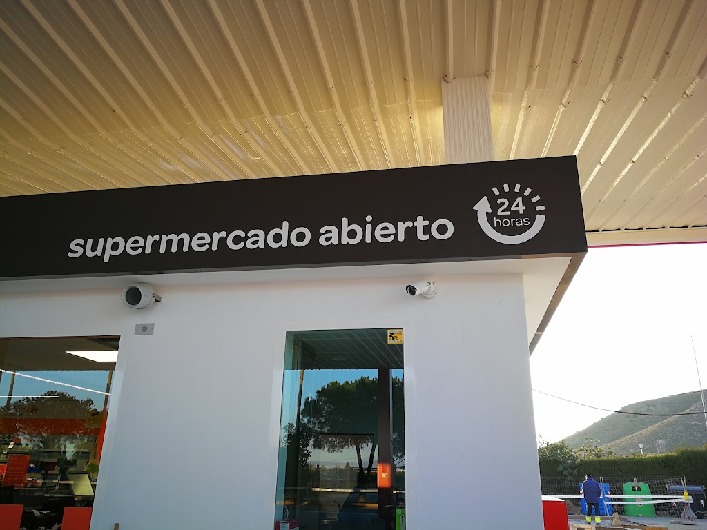 Estacion de servicio Cepsa — Exterior