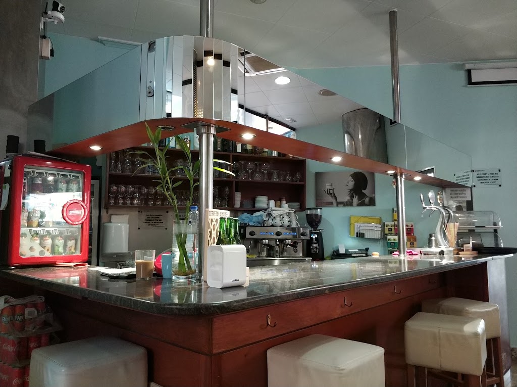 Versatil Cafe — Ambiente