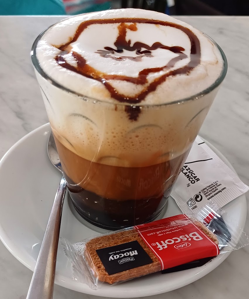El Pilar Cafeteria — Cafe