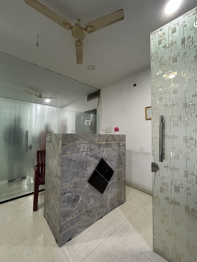 Dr. Bharavi Heart Plus Teeth Clinic Best Cardiologist Best Dentist