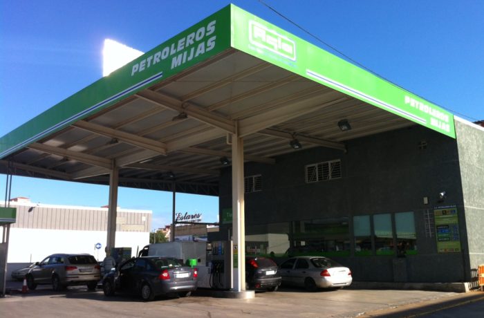 Petroleros Mijas S.L. — Estacion de servicio