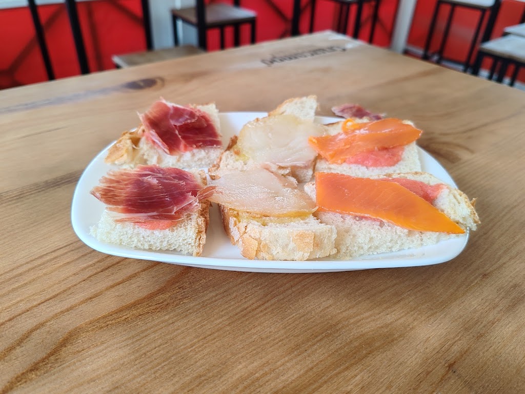 Taberna el botellin — Del propietario