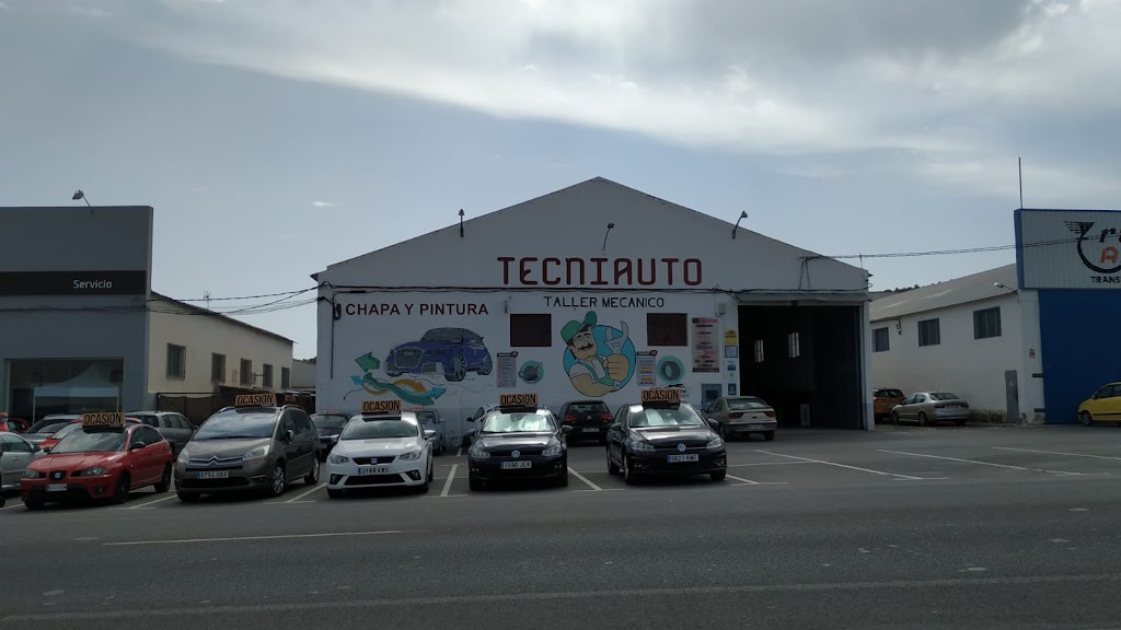 TECNIAUTO SANTA INES TALLER ESPECIALIZADO VOLVO Y MAZDA. DESGUACE TECNIAUTO. COMPRA-VENTA VEHICULOS OCASION. CHAPA Y PINTURA