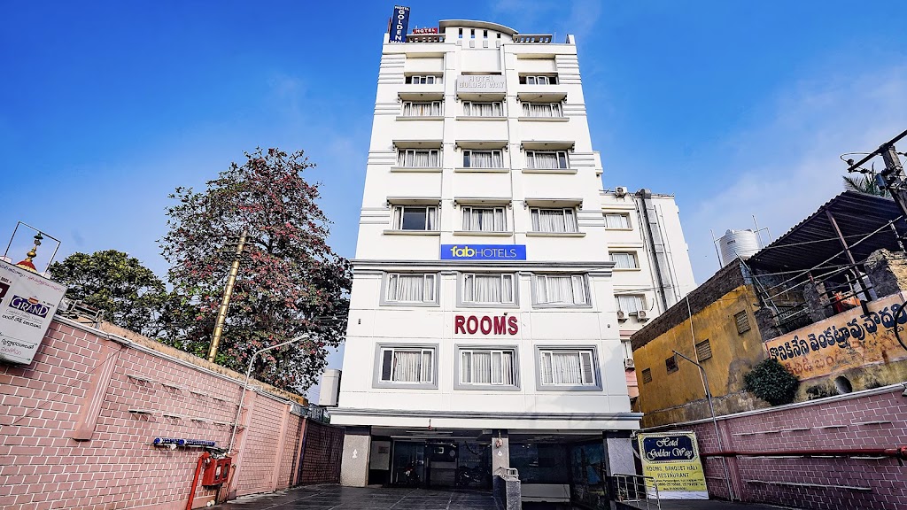 Fabhotel Golden Way