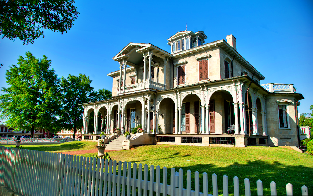 Jemison Van De Graaff Mansion